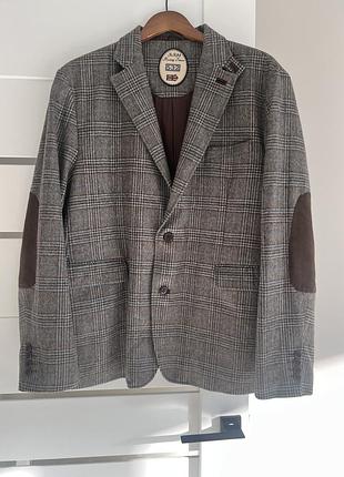 Чоловічий піджак у клітинку, вовна