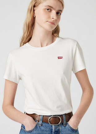 Бавовняна футболка з вишитим логотипом ✨ levi's ✨ біла футболка з лого