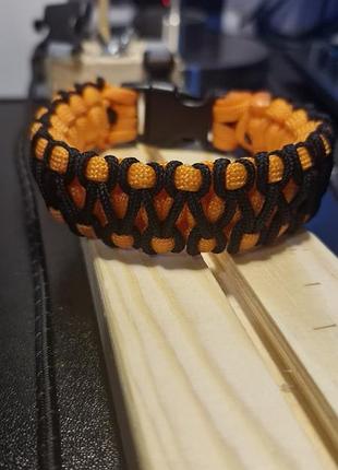 Паракордовый браслет