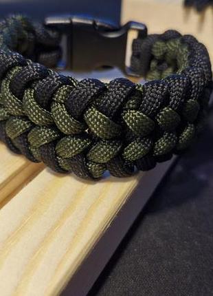 Паракордовый браслет