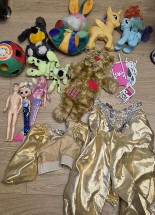Іграшки барбі, поні, мякі