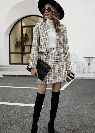 Твідовий костюм