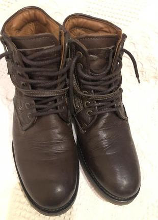 Чоловічі шкіряні черевики