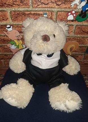 Мишка в одежде