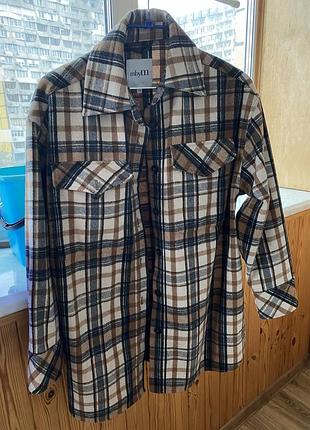 Тепла сорочка у клітинку mbym