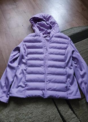 Весенняя женская куртка