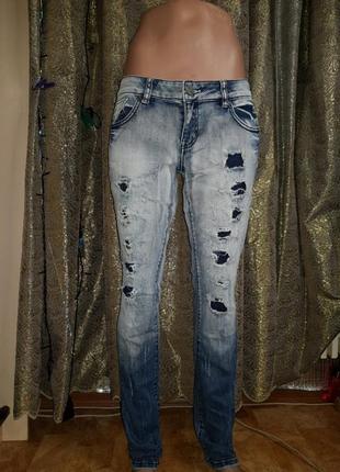 Джинси fb sister skinny в дірку