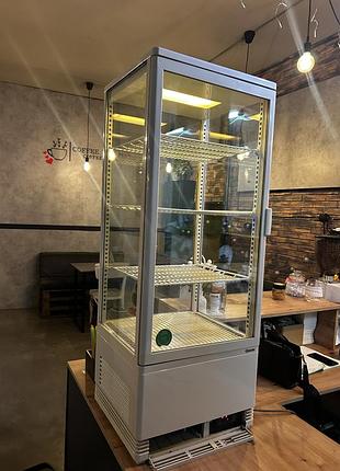 Холодильна кондитерська вітрина