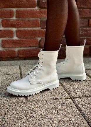 Dr. martens 1460 white lux lasd жіночі черевики мартинсы післяплата купити5 фото