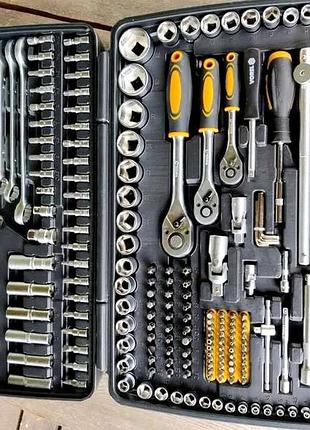 Универсальный набор ключей для автомобиля в кейсе 216ел vorel (польша), nst