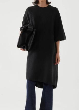 Тонкое шерстяное платье