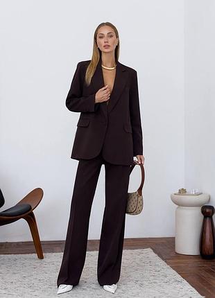 Брючні костюми