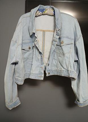 Джинсова курточка жіноча