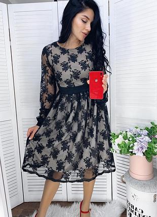 Сукня коктейльне з мереживом