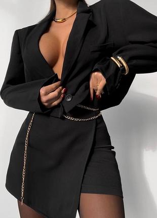 Костюм з шортами