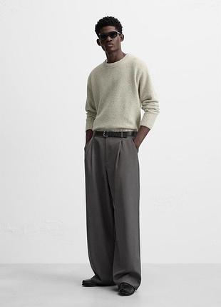 Свитер классического кроя