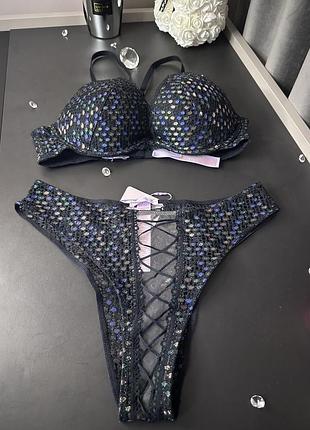 Неймовірно красивий комплект rihanna savage