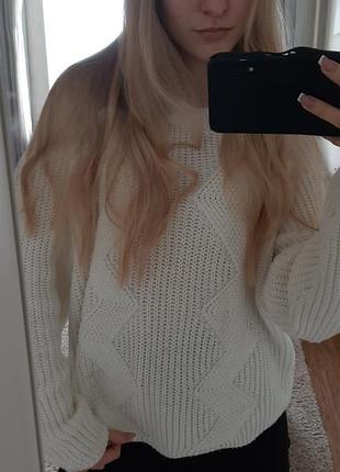 Теплий білий светр
