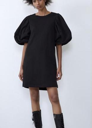 Трикотажне плаття
бренд zara