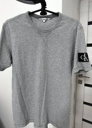 Футболка calvin klein