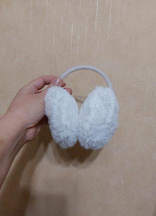 Новые белые меховые наушники (нюанс на последнем фото)