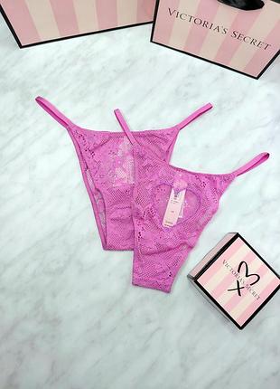 Кружевные бразильские трусики со стразами в виде сердца сзади. dream angels. victoria’s secret. оригинал 🇺🇸