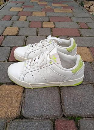 Кроссовки adidas court tourino