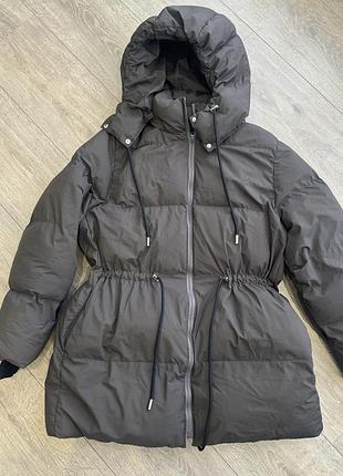 Зимовий пуховик