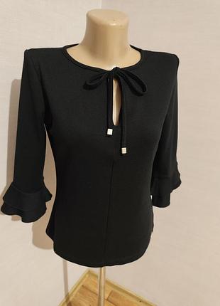 Стильная качественная трикотажная кофточка