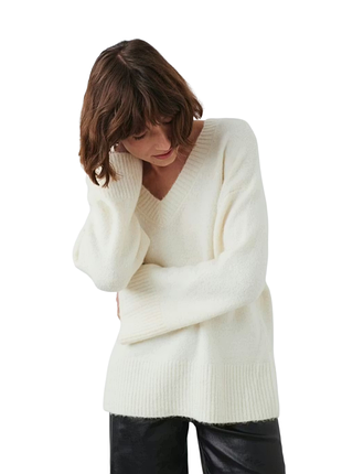 Шерстяной свитер оверсайз