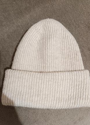 Шапка **********