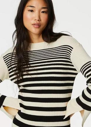 Светр у смужку xs-s