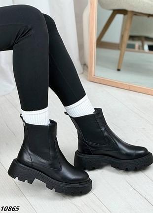 Черевики жіночі
