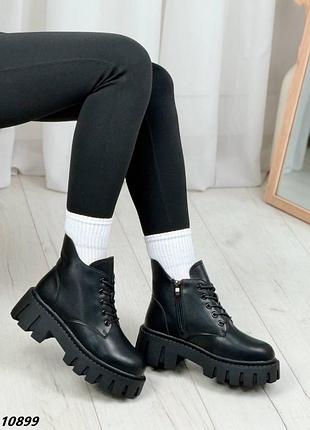 Черевики жіночі