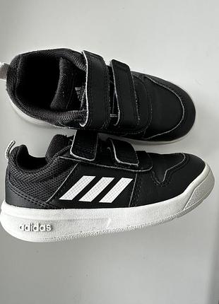 Кеди adidas