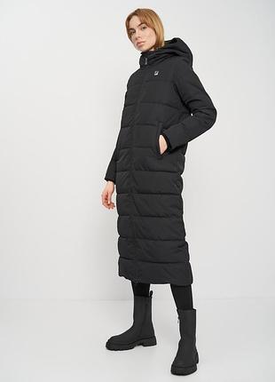 Зимове пальто утеплене fila