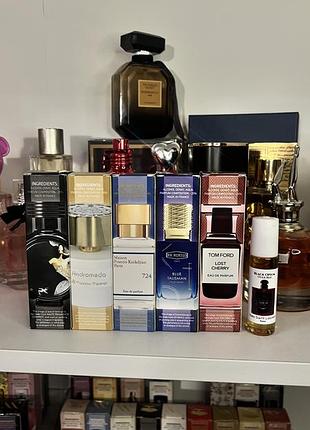 Подарунковий бокс 5 міні парфумів по 40 мл і в подарунок 10мл оригінального масляного парфуму