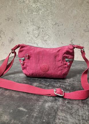 Красивая сумочка kipring оригинал 
в идеальном состоянии.