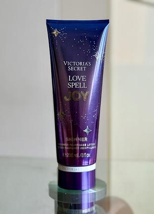 Парфумований лосьйон з шимером victoria's secret love spell joy shimmer
