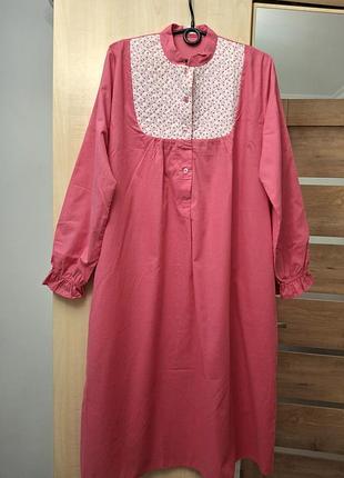 Жіноча нічна сорочка  або домашня сукня з довгим рукавом