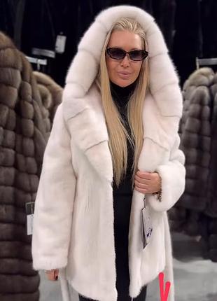 Норковая шуба с капюшоном