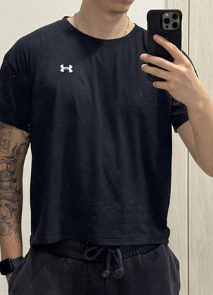 Футболка under armour укорочена