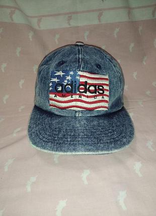 Кепка adidas america vintage.    .