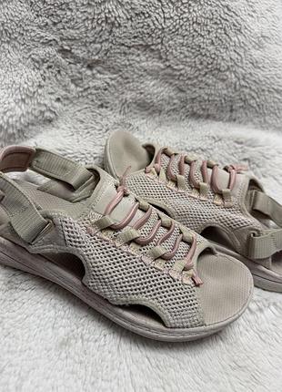 Босоніжки жіночі merrell 39 р.( уст. 25 см