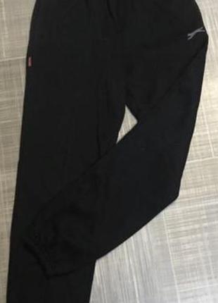 Теплі спортивні штани на хлопчика 10 роківslazenger