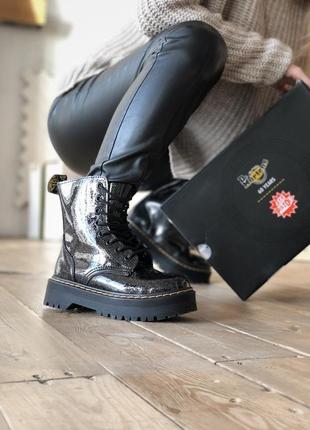 Шикарные женские ботинки dr. martens jadon galaxy	чёрные с блёстками10 фото