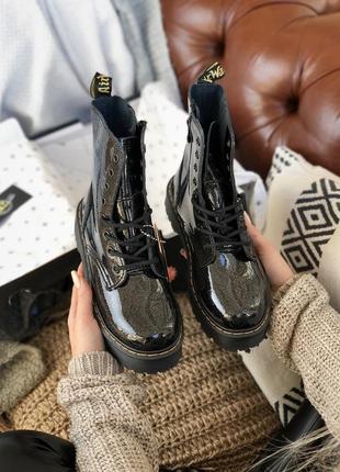 Шикарные женские ботинки dr. martens jadon galaxy	чёрные с блёстками2 фото