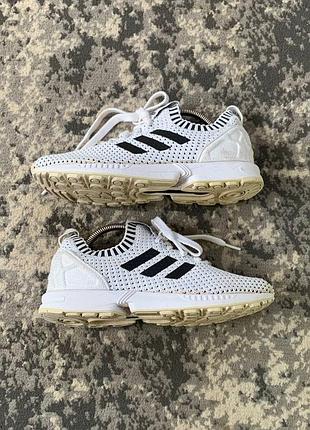 Продпю білі кросівки adidas