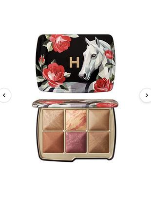 Hourglass  палетка horse