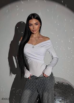 Боді жіноче з відкритими плечима